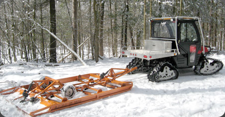 Saratoga with Groomer